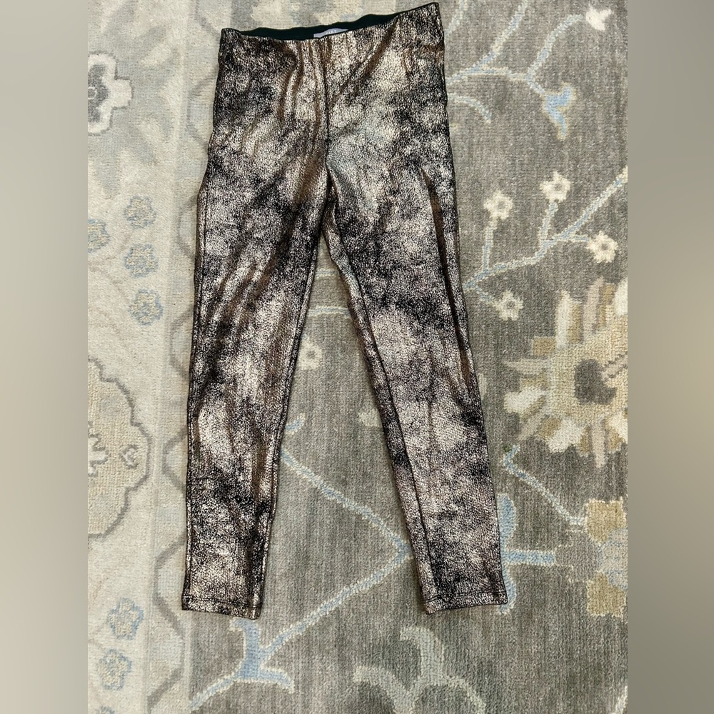 Tart Silver Leggings Shimmering Metallic Bottoms women’s size small like new